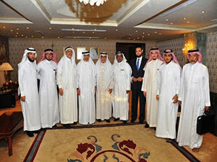 فريق عمل VES مع العميل