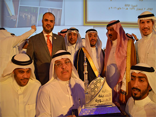 فريق عمل VES مع العميل